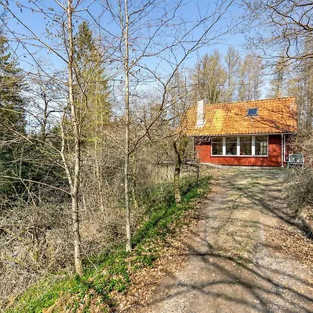 2 Bedroom Amazing In Semesterbostad Brædstrup