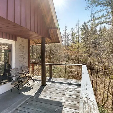Semesterbostad 2 Bedroom Amazing In