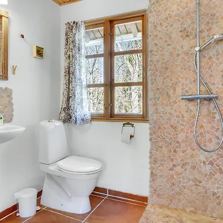 2 Bedroom Amazing In Brædstrup